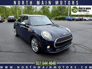 Used 2017 MINI Cooper 4-Door Hardtop image 1