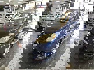 Used 2004 Toyota Matrix image 1