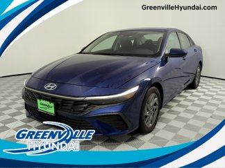 Used 2024 Hyundai Elantra SEL image 1