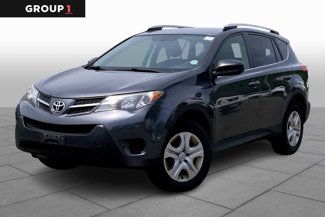Used 2015 Toyota RAV4 LE image 1