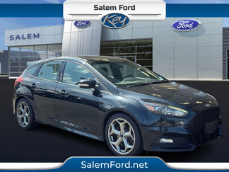 Used 2015 Ford Focus ST w/ Equipment Group 402A image 1