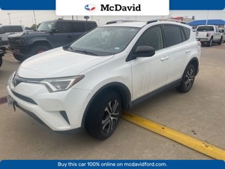 Used 2016 Toyota RAV4 LE image 1
