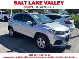 Used 2021 Chevrolet Trax LT w/ Driver Confidence Package image 1
