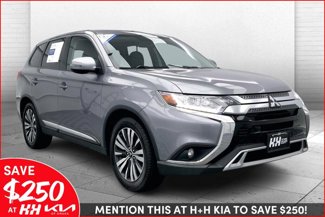 Used 2019 Mitsubishi Outlander LE image 1