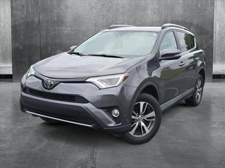 Used 2018 Toyota RAV4 XLE image 1
