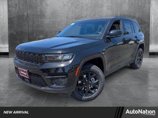 New 2025 Jeep Grand Cherokee Altitude image 1