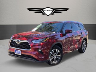 Used 2021 Toyota Highlander XLE 360° Tour