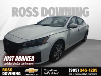 Used 2023 Nissan Altima 2.5 S image 1