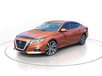 Used 2021 Nissan Altima 2.5 Platinum image 1