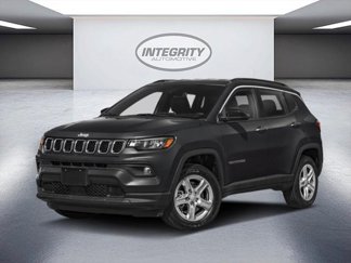 New 2025 Jeep Compass Latitude image 1