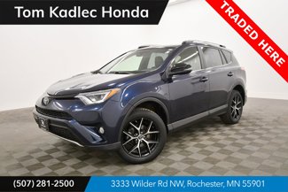 Used 2017 Toyota RAV4 SE image 1