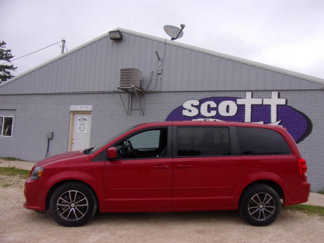 Used 2016 Dodge Grand Caravan R/T image 1