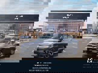 New 2025 Kia K4 LXS image 1