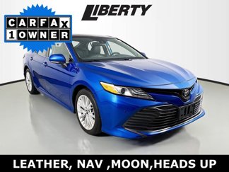 Used 2019 Toyota Camry XSE image 1