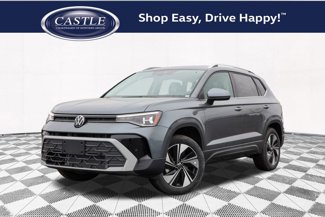 New 2025 Volkswagen Taos SE image 1