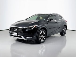 Used 2018 INFINITI QX30 Premium w/ Cargo Package image 1