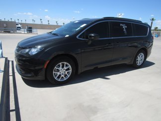 Used 2021 Chrysler Voyager Lxi image 1
