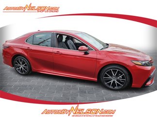 Used 2021 Toyota Camry SE image 1