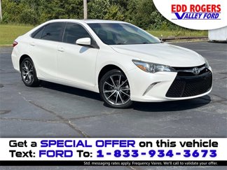 Used 2017 Toyota Camry XSE image 1