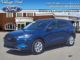 Used 2023 Ford Escape Active image 1