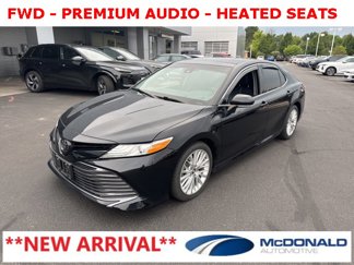Used 2020 Toyota Camry XLE image 1