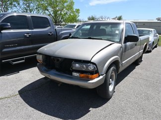 Used 2000 Chevrolet S10 Pickup LS w/ Preferred Equipment Group image 1