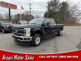 Used 2024 Ford F350 XLT image 1