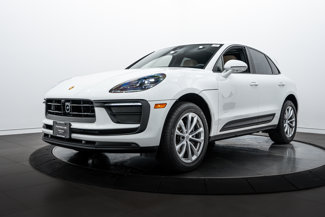 Certified 2025 Porsche Macan image 1