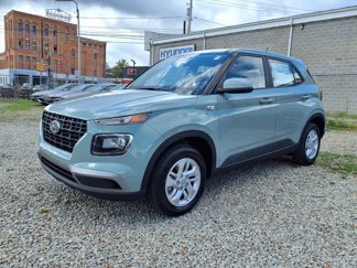 New 2025 Hyundai Venue SE image 1