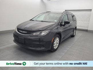 Used 2020 Chrysler Voyager Lxi image 1