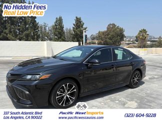 Used 2024 Toyota Camry SE image 1