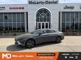Used 2024 Hyundai Sonata SEL image 1