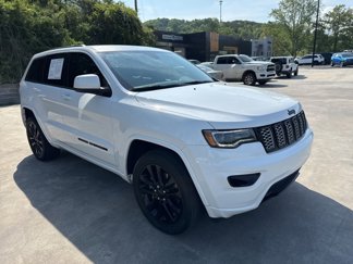 Used 2021 Jeep Grand Cherokee Laredo X image 1