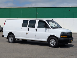 Used 2018 Chevrolet Express 3500 Extended w/ Driver Convenience Package image 1