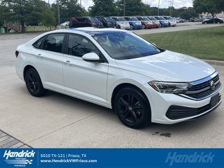 Used 2023 Volkswagen Jetta SE image 1