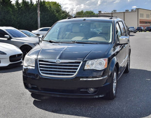 Used 2008 Chrysler Town & Country Limited w/ Entertainment Group #3 image 1