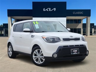 Used 2016 Kia Soul + image 1