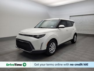 Used 2023 Kia Soul LX image 1