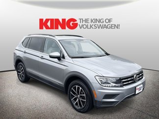 Used 2021 Volkswagen Tiguan SE w/ Panoramic Sunroof Package image 1