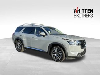Used 2022 Nissan Pathfinder Platinum w/ Cargo Package image 1