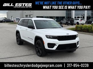 Used 2023 Jeep Grand Cherokee Altitude image 1