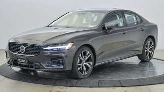 Certified 2025 Volvo S60 B5 Core image 1