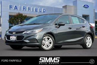 Used 2018 Chevrolet Cruze LT w/ Convenience Package image 1