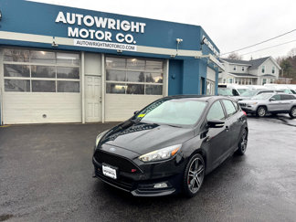 Used 2017 Ford Focus ST image 1