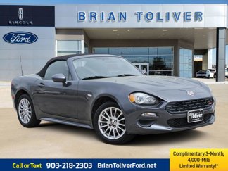 Used 2017 FIAT 124 Spider Classica image 1