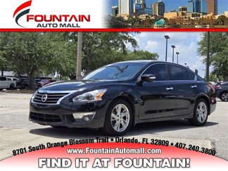 Used 2013 Nissan Altima 2.5 SL w/ Technology Pkg image 1