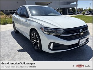 Used 2023 Volkswagen Jetta Sport image 1