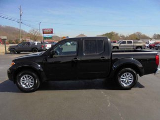 Used 2017 Nissan Frontier SV image 1