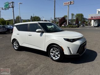 Used 2023 Kia Soul LX w/ Option Group 015 image 1