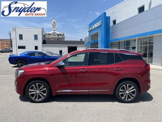 Used 2020 GMC Terrain Denali image 1